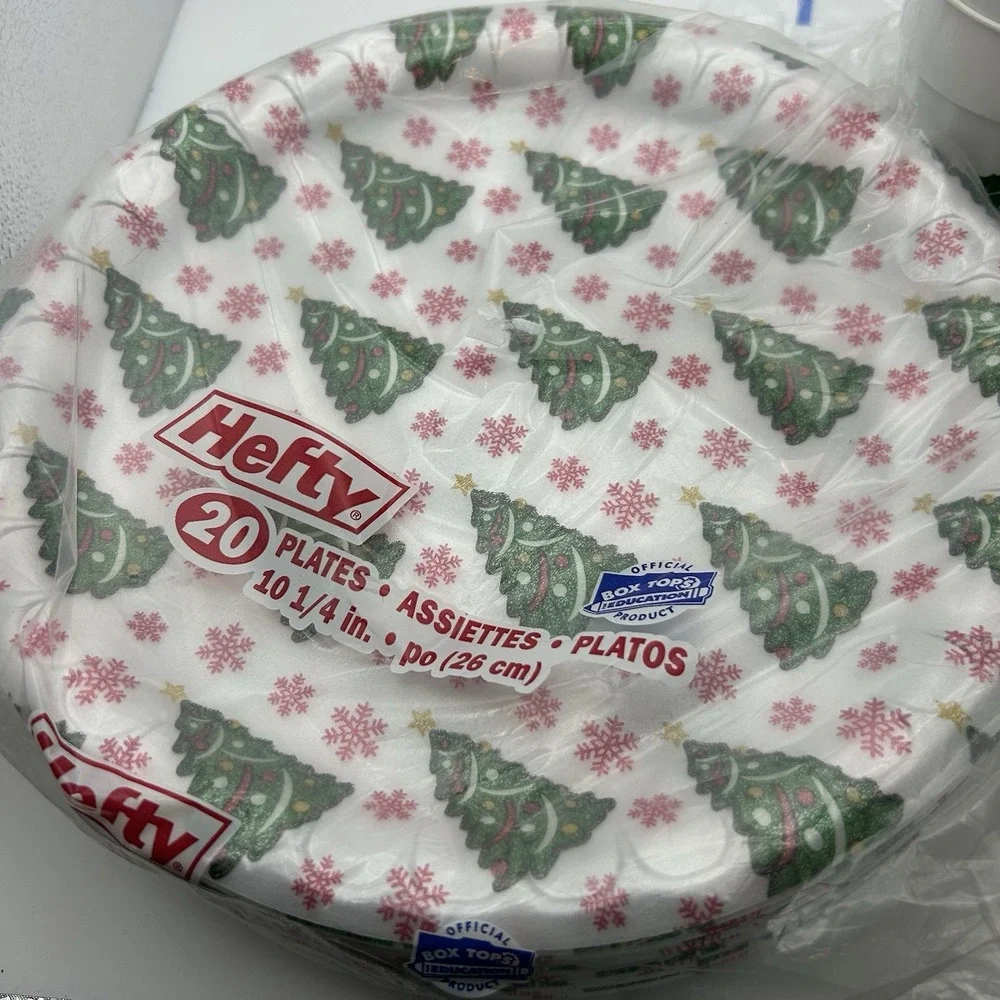 Vintage Hefty Styrofoam Christmas plates bowls plastic cups Lot. Christmas Trees